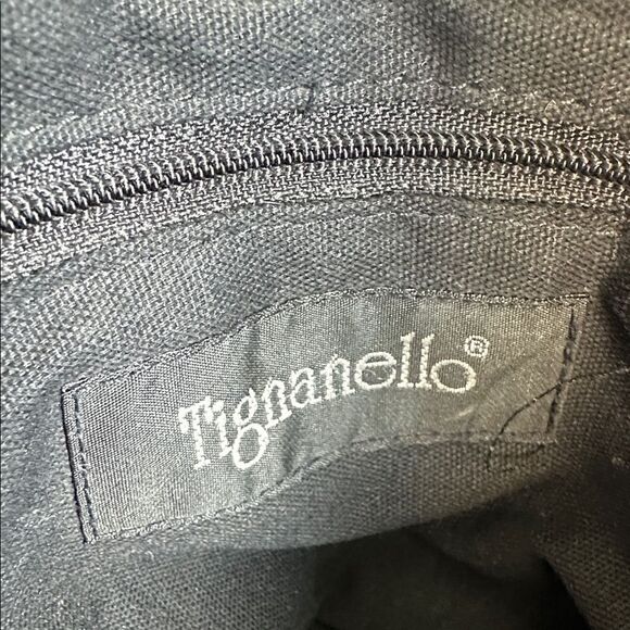 Tignanello Genuine Leather Shoulder Bag – Unique Croc-Embossed Flap Soft Lux - Picture 12 of 12